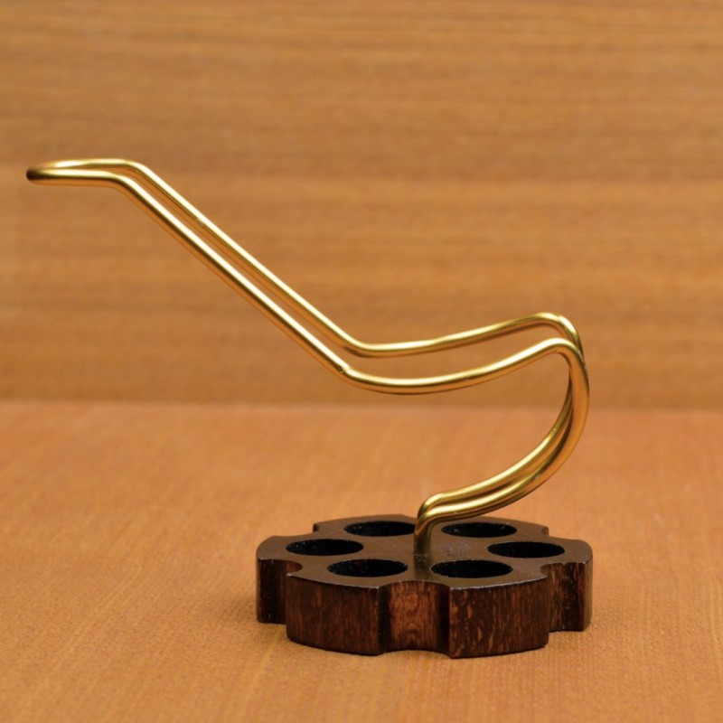 Beech flexible pipe stand