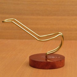 Round beech flexible pipe stand