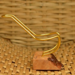 Light brown briar flexible pipe stand (rustic) 01
